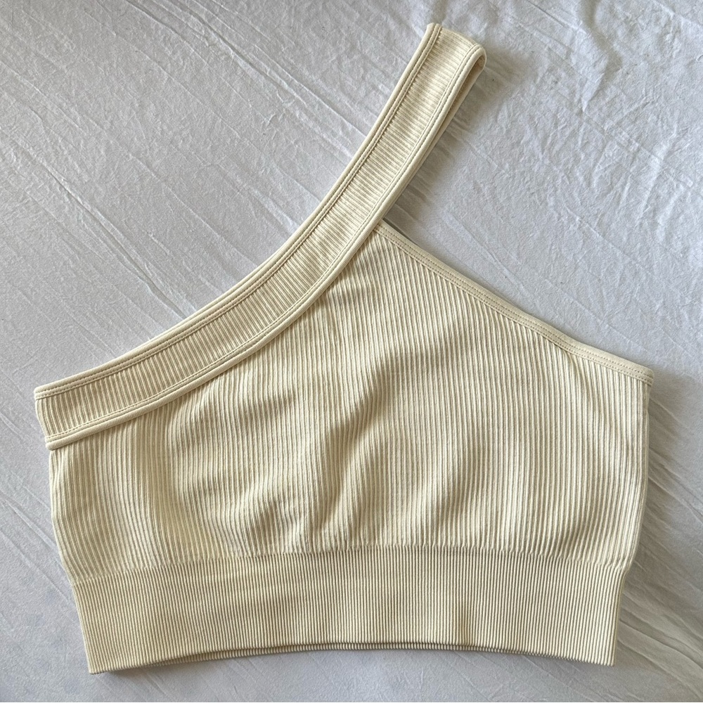 Ribbed one shoulder athletic workout top